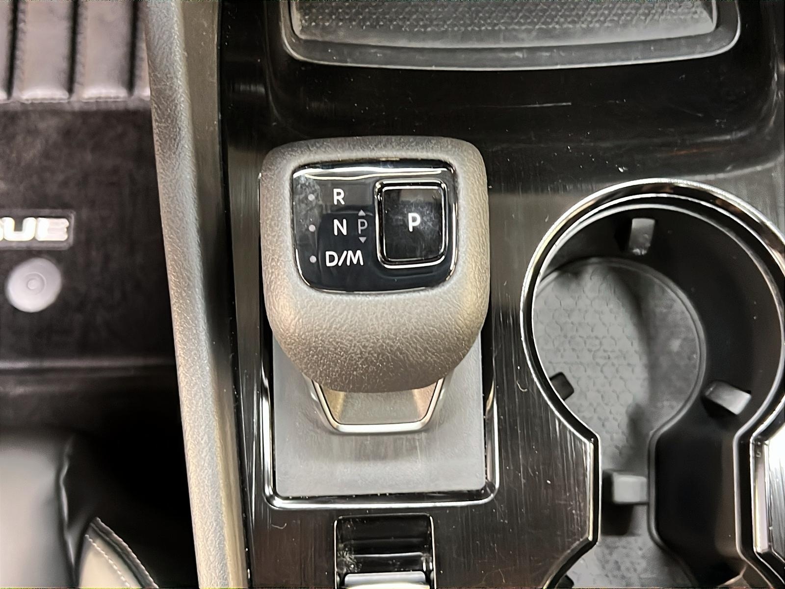 Nissan Rogue SV MIDNIGHT CUIR TOIT PANO 4RM 2023 - image #16