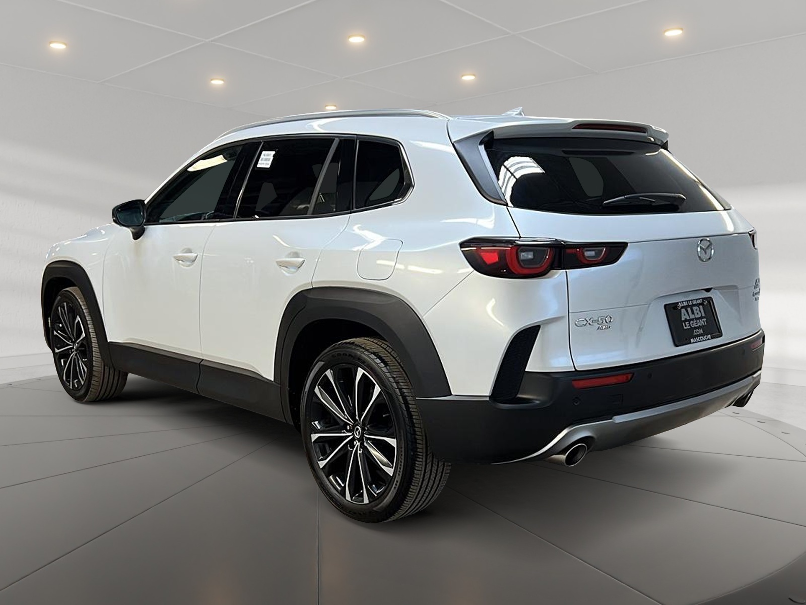 Mazda CX-50 GT TURBO CUIR TOIT PANO NAV 4RM 2023 - image #6