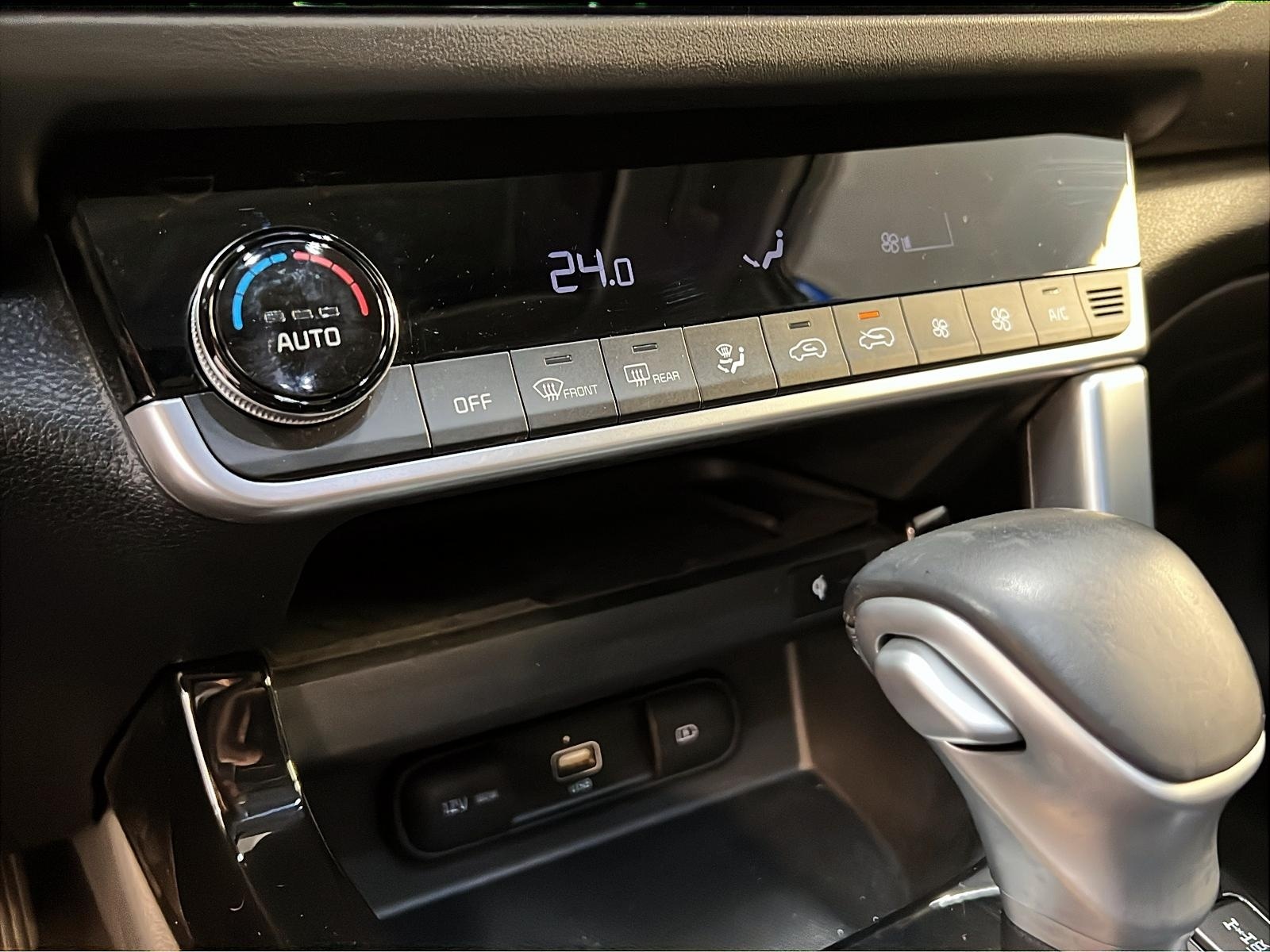 Kia SELTOS EX PREMIUM CUIR TOIT NAV 4RM 2022 - image #15