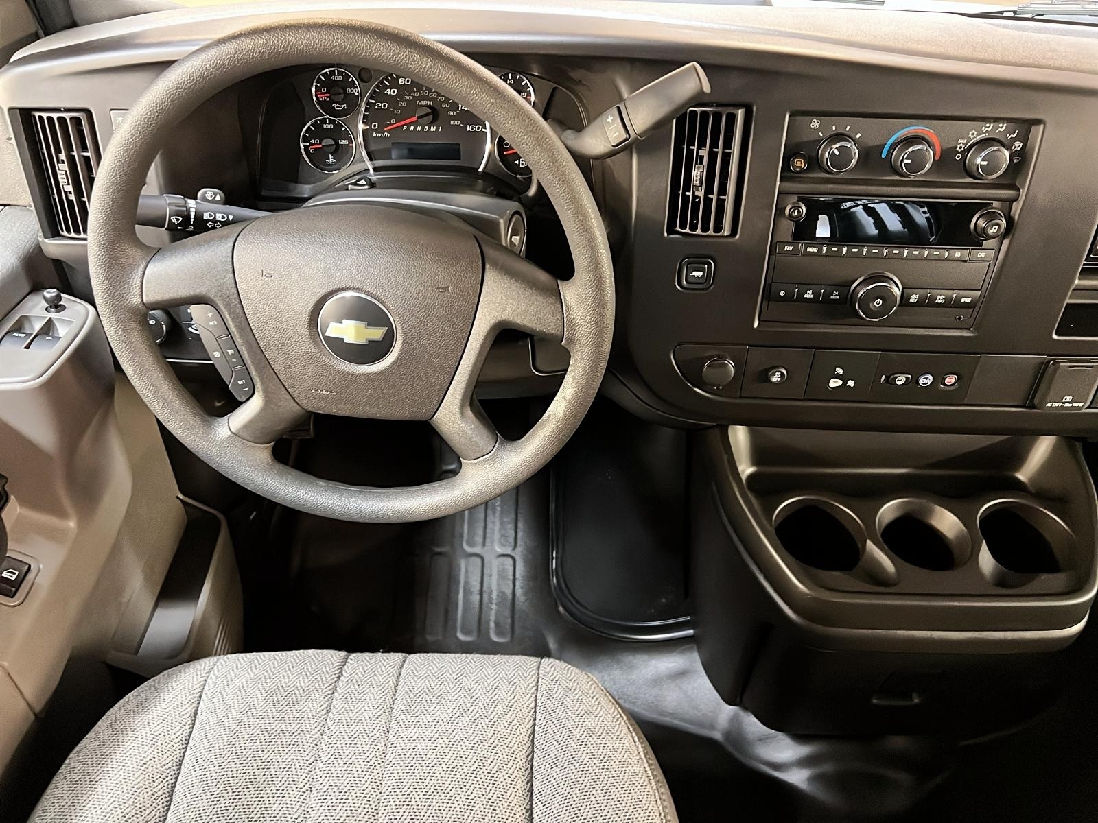 Chevrolet Express Cargo 2500 WT 155 2024 - image #10