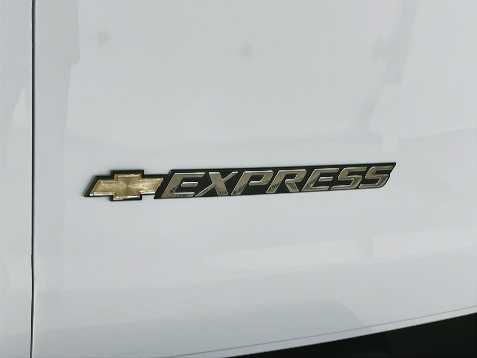 Chevrolet Express Cargo 2500 WT 155 2024 - image #19