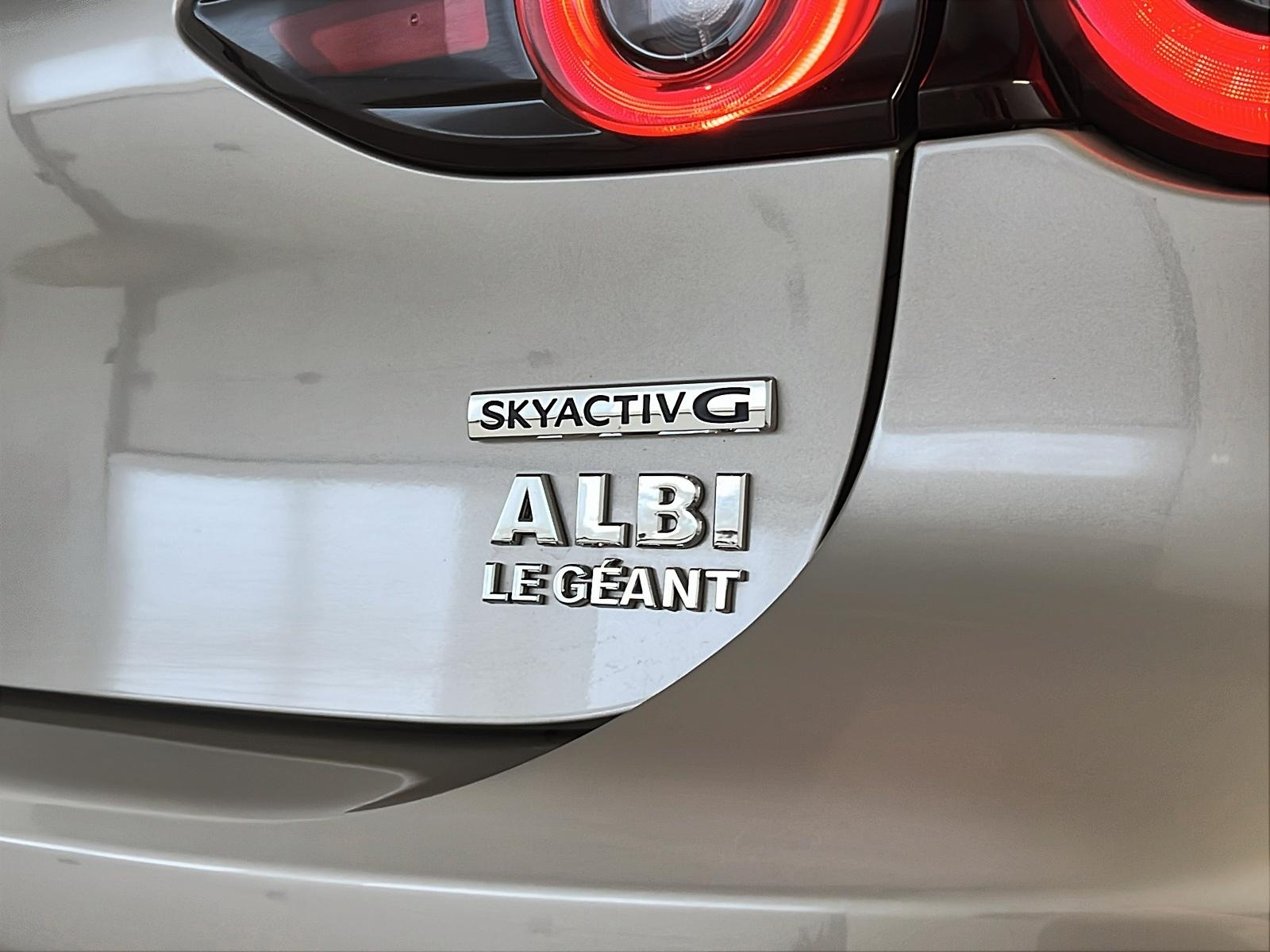 Mazda Mazda3 Sport GT CUIR TOIT NAV 4RM 2023 - image #29