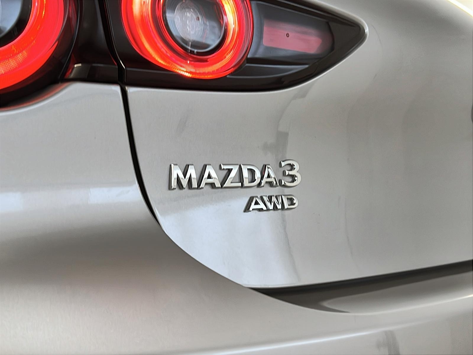 Mazda Mazda3 Sport GT CUIR TOIT NAV 4RM 2023 - image #28