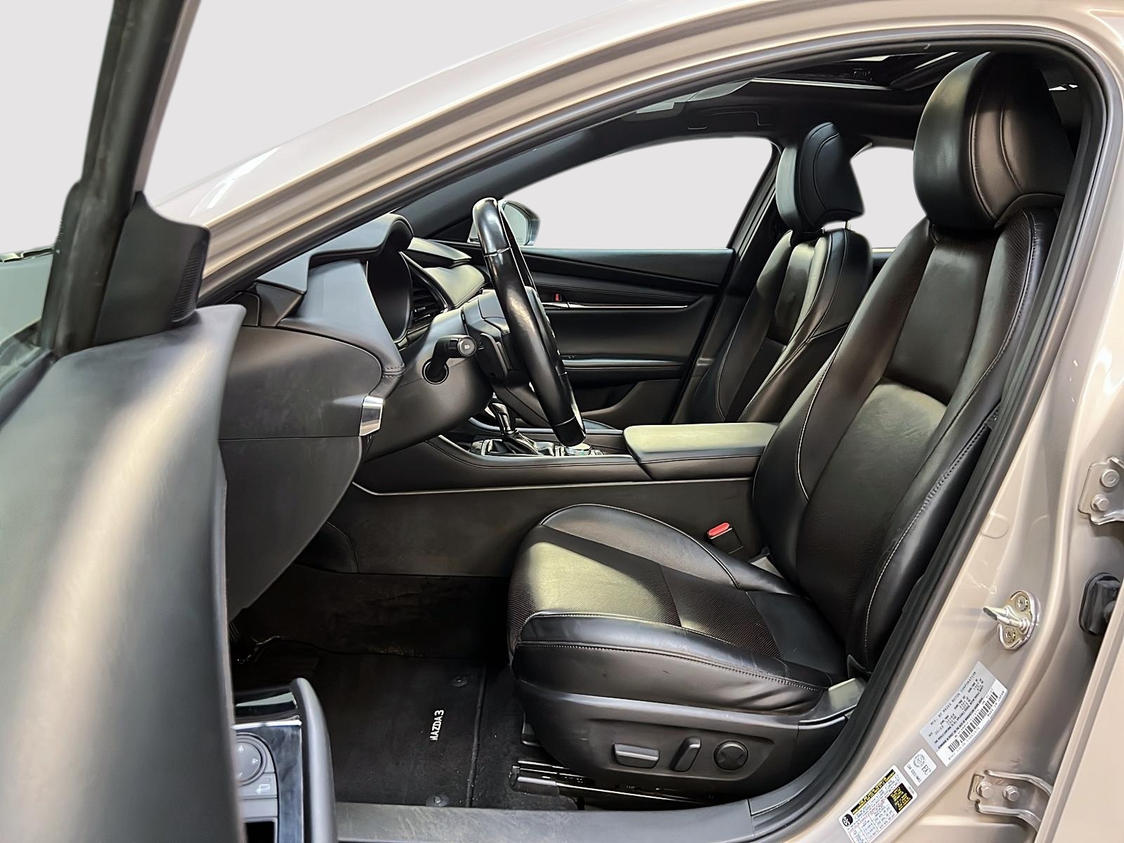 Mazda Mazda3 Sport GT CUIR TOIT NAV 4RM 2023 - image #7