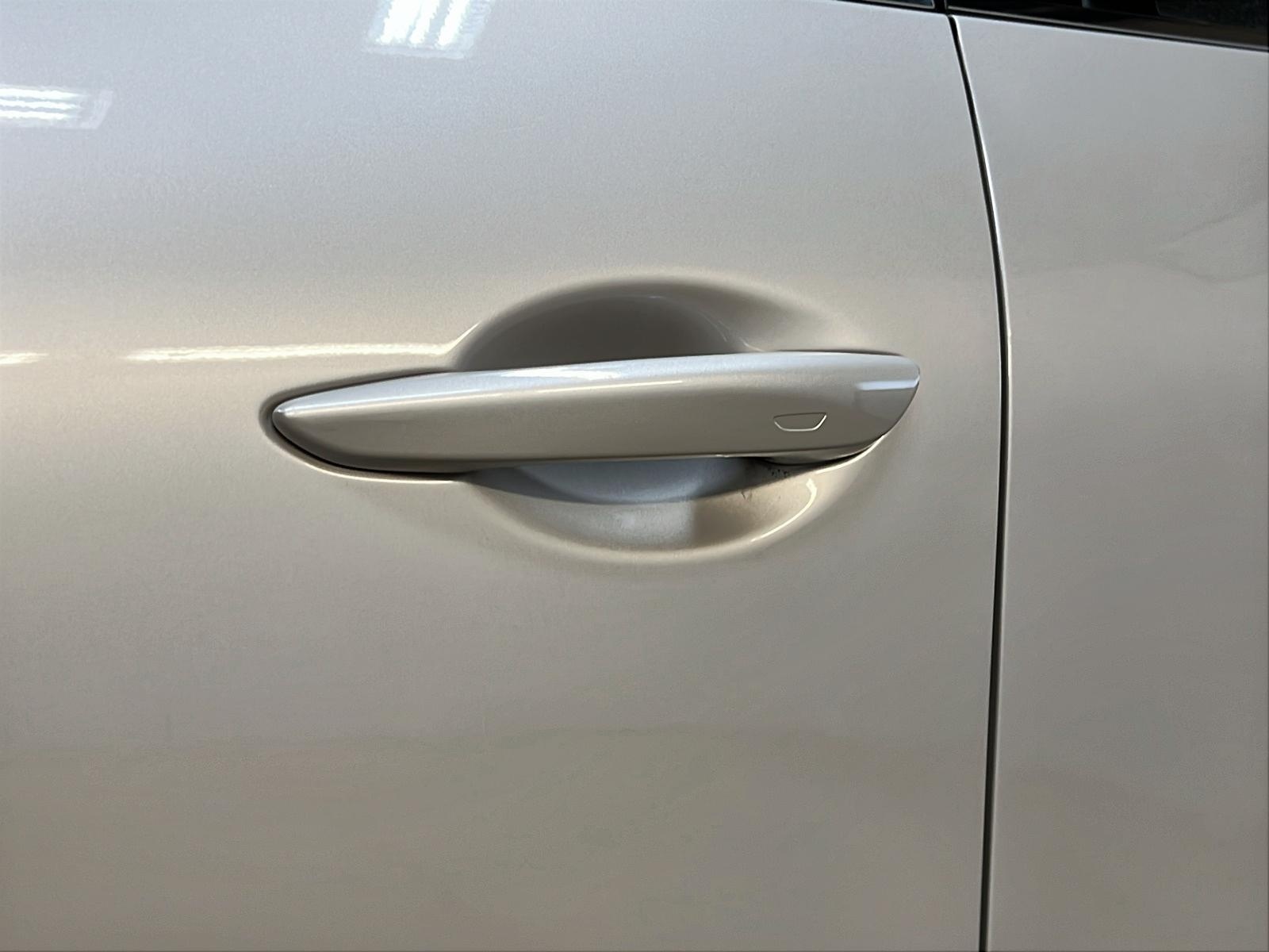 Mazda Mazda3 Sport GT CUIR TOIT NAV 4RM 2023 - image #27