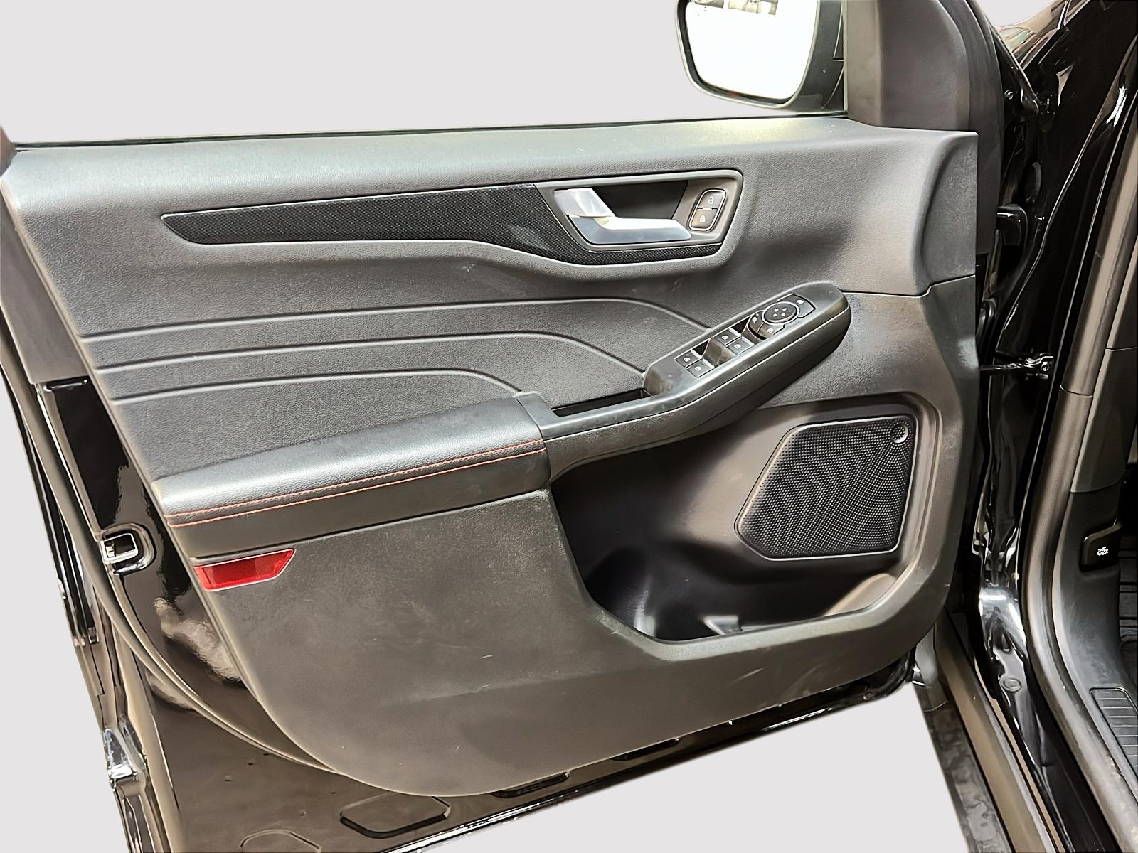 Ford Escape ST LINE TECH TOIT PANO NAV 4RM 2024 - image #25