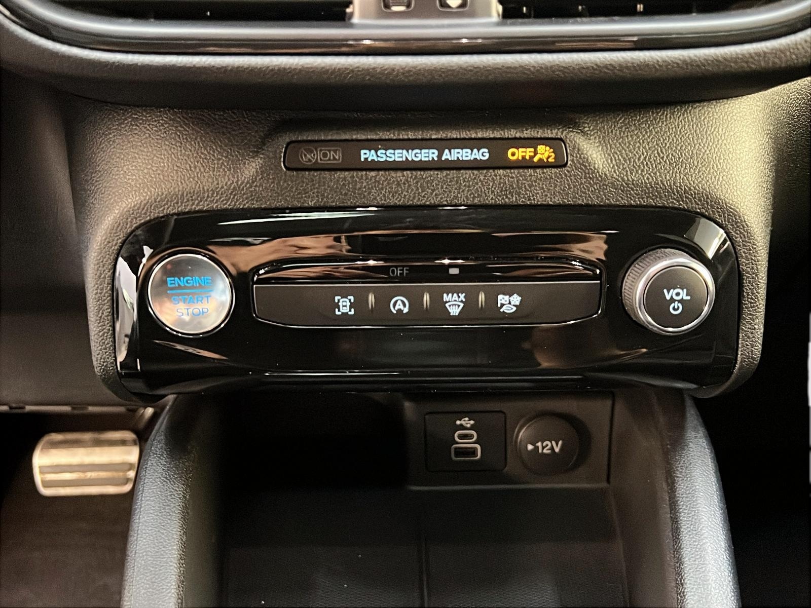 Ford Escape ST LINE TECH TOIT PANO NAV 4RM 2024 - image #16