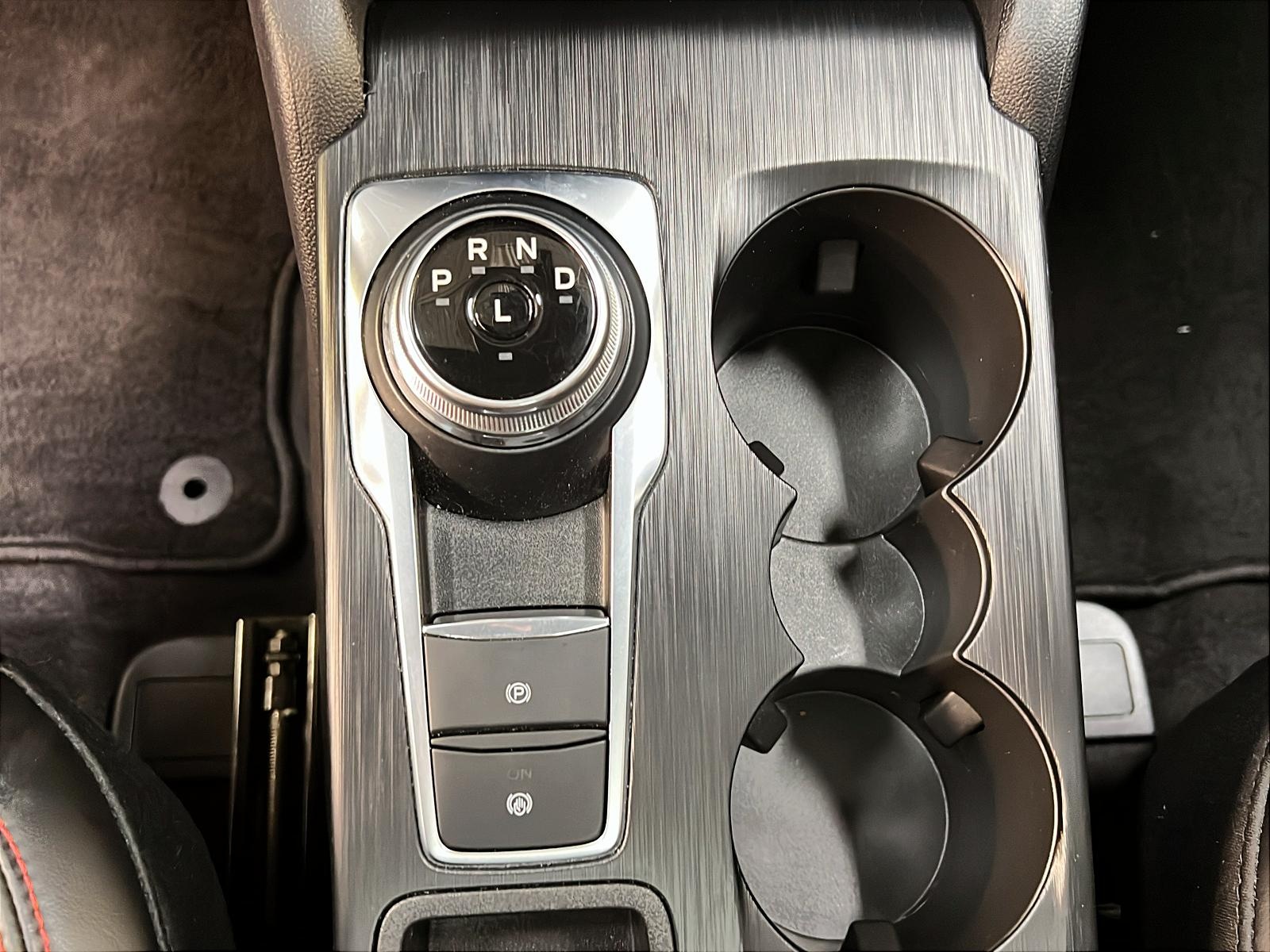 Ford Escape ST LINE TECH TOIT PANO NAV 4RM 2024 - image #15