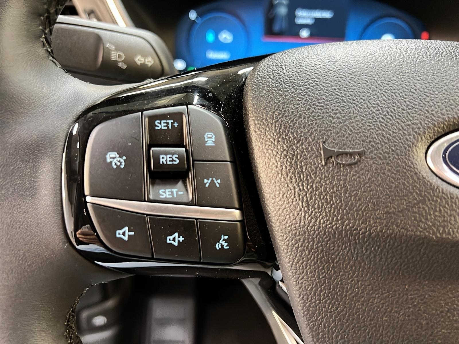 Ford Escape PLUG IN CUIR NAV 2024 - image #21