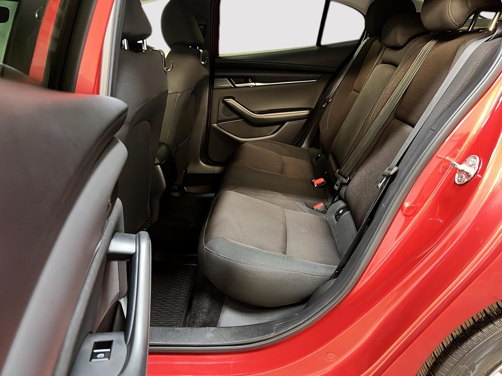 Mazda Mazda3 GS 2023 - image #9