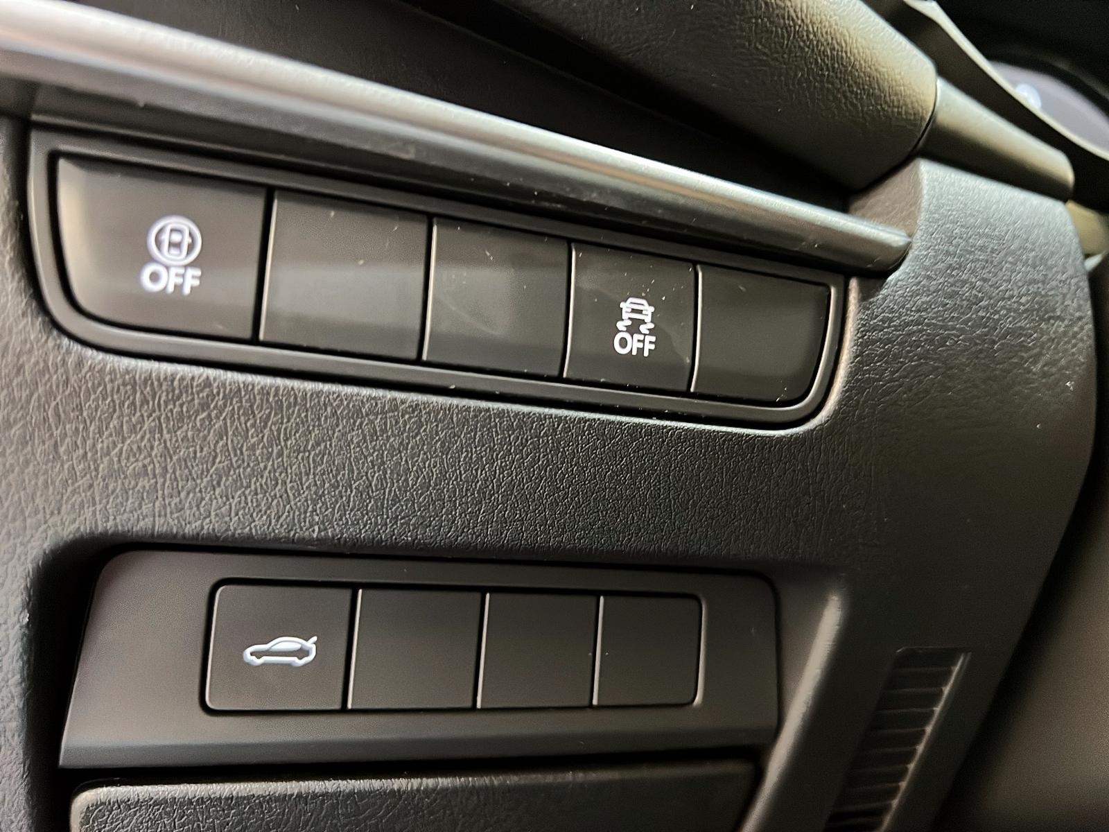 Mazda Mazda3 GS 2023 - image #21