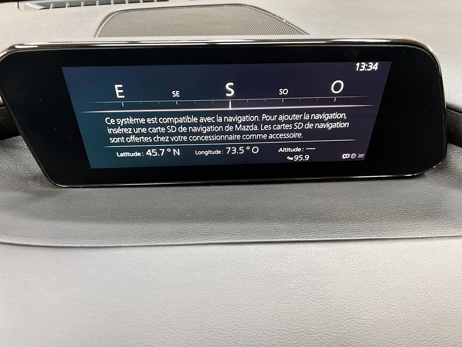 Mazda Mazda3 GS 2023 - image #17