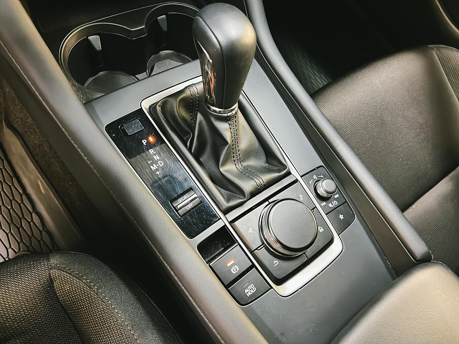 Mazda Mazda3 GS 2023 - image #13