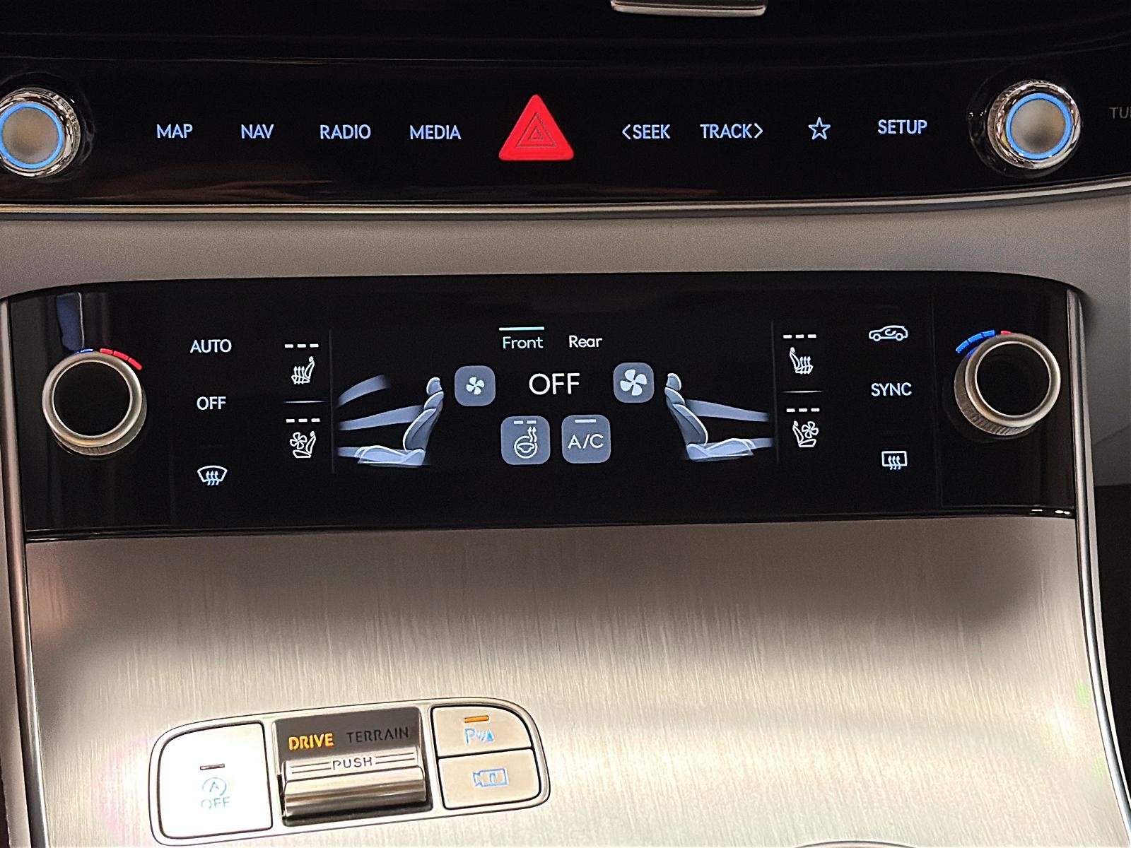 Genesis GV70 Prestige 2.5T 4RM 2026 - image #18