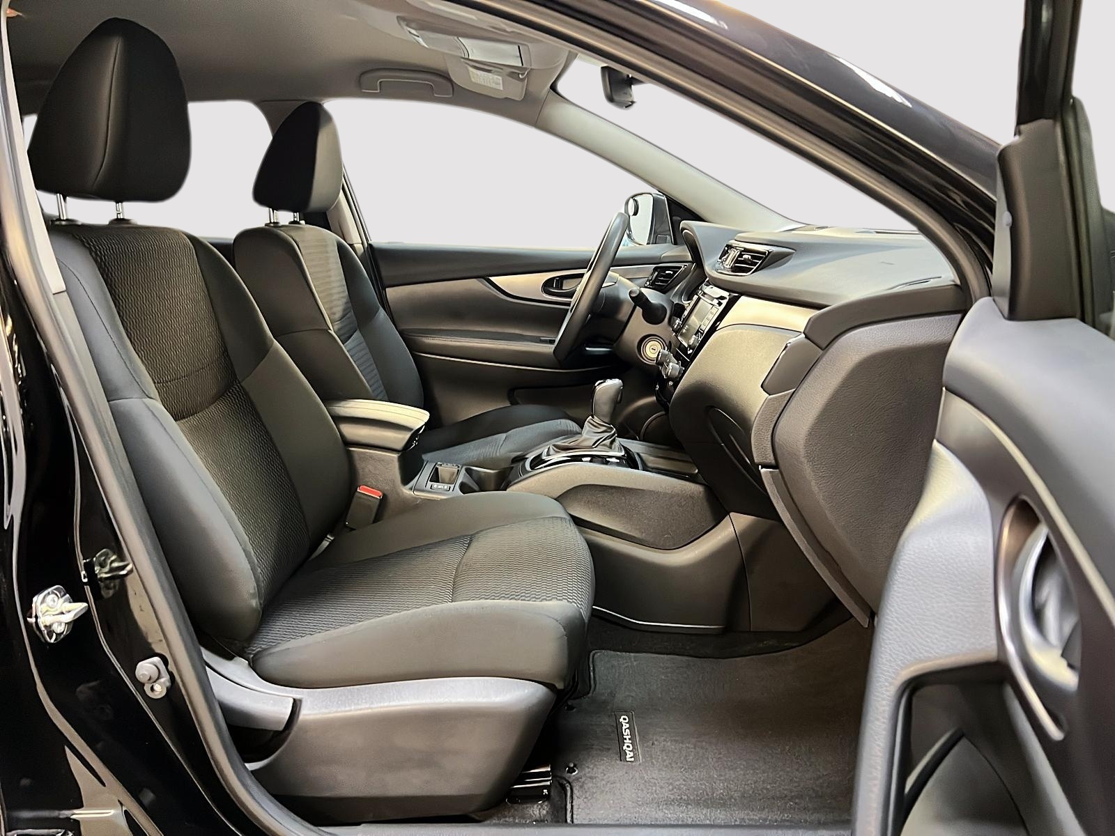 Nissan Qashqai S 4RM 2023 - image #8