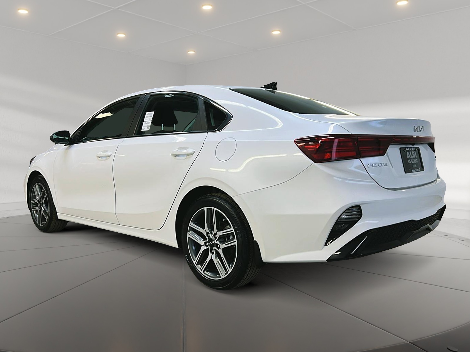 Kia Forte EX + TOIT 2024 - image #6