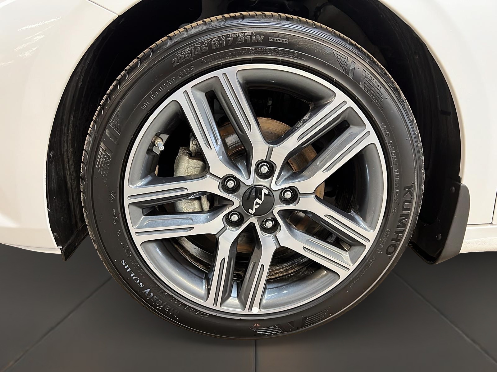 Kia Forte EX + TOIT 2024 - image #24