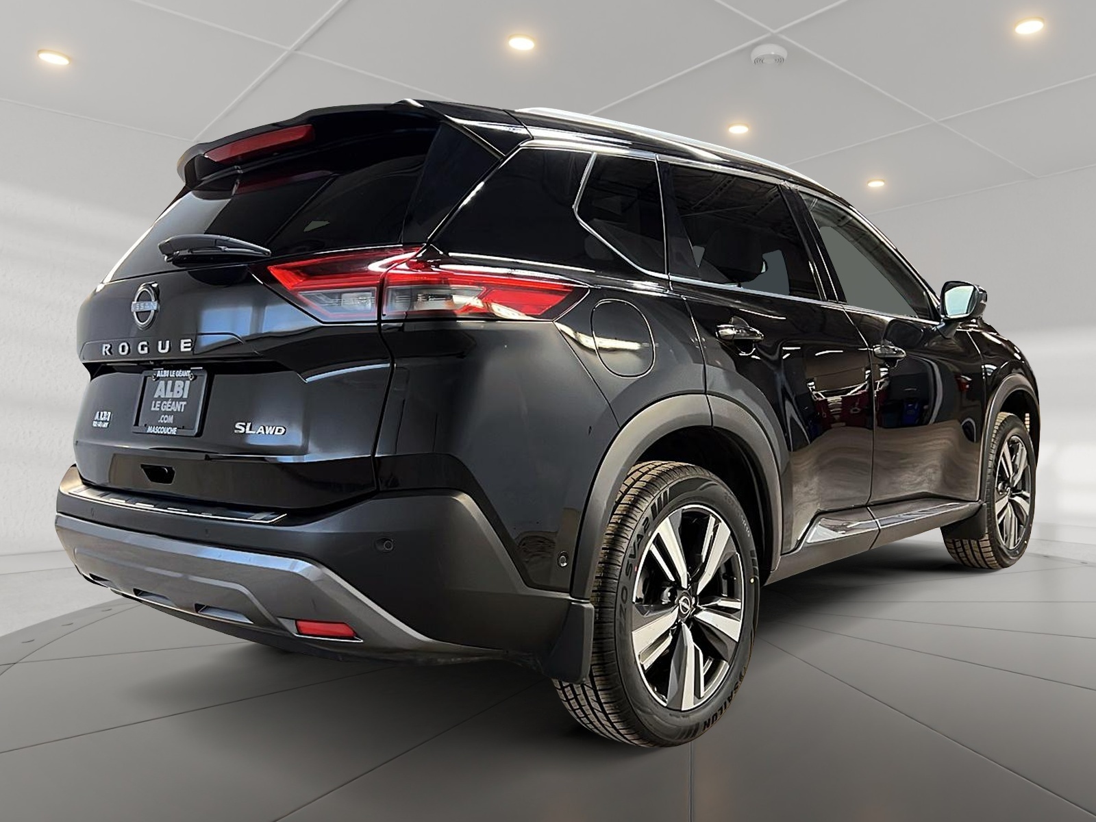 Nissan Rogue SL CUIR TOIT PANO NAV 4RM 2023 - image #4