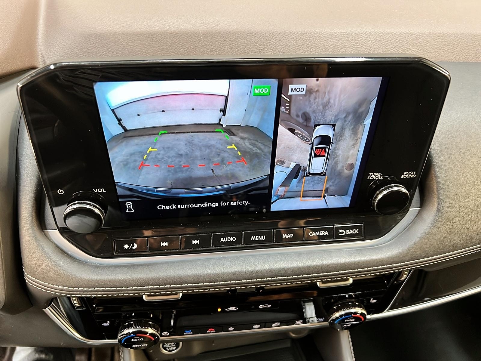 Nissan Rogue SL CUIR TOIT PANO NAV 4RM 2023 - image #19