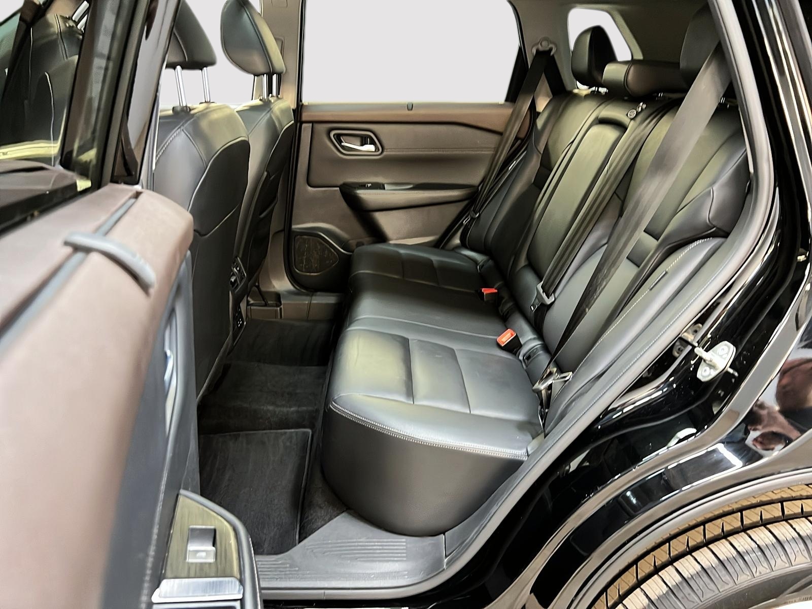 Nissan Rogue SL CUIR TOIT PANO NAV 4RM 2023 - image #9