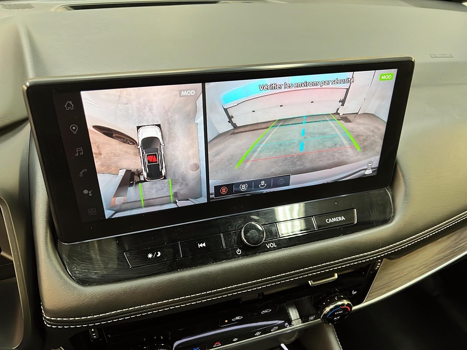 Nissan Rogue PLATINUM CUIR TOIT PANO NAV 4RM 2024 - image #19