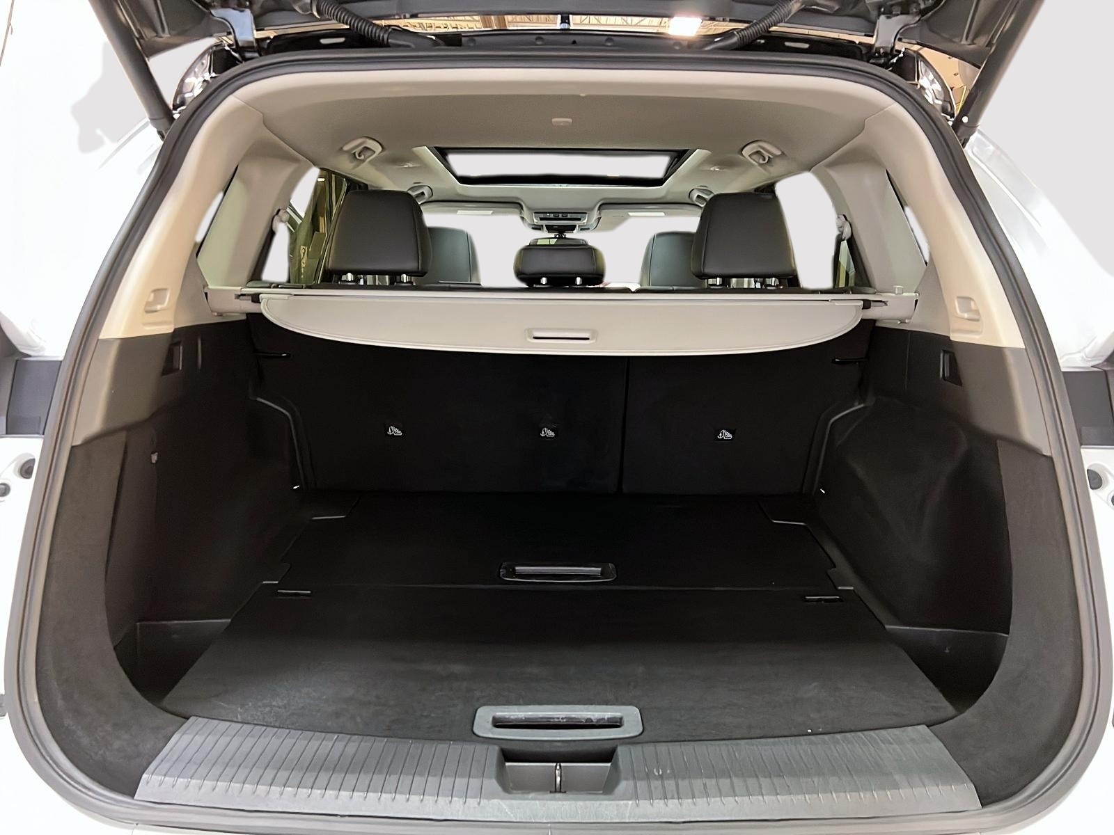 Nissan Rogue PLATINUM CUIR TOIT PANO NAV 4RM 2024 - image #14