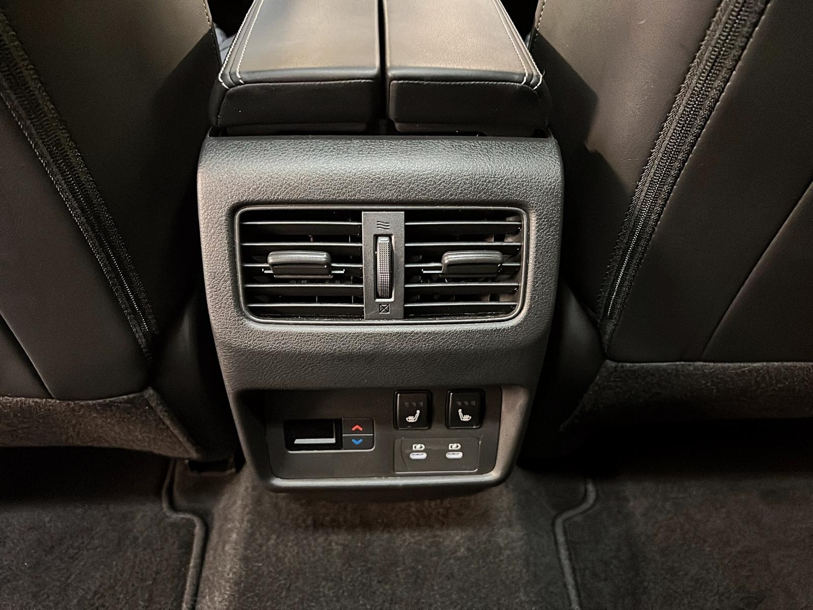 Nissan Rogue PLATINUM CUIR TOIT PANO NAV 4RM 2024 - image #11