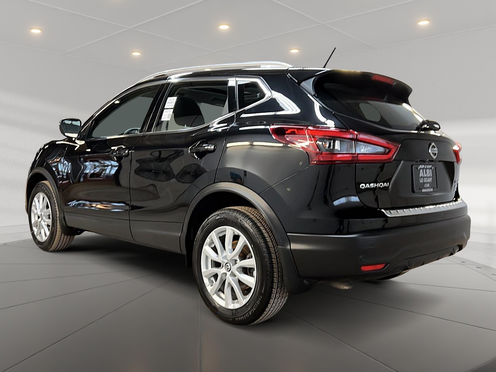 Nissan Qashqai SV TOIT 4RM 2023 - image #6