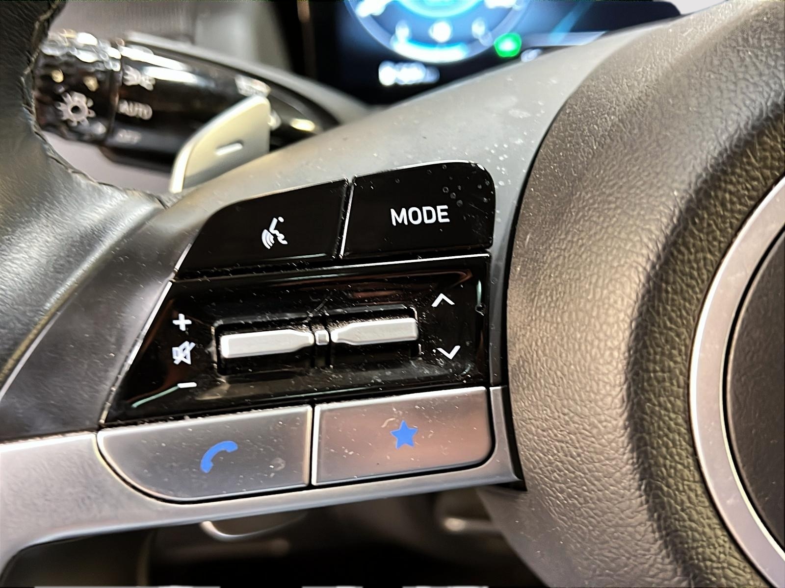 Hyundai Tucson LUXURY HYBRID CUIR TOIT PANO NAV 4RM 2023 - image #22