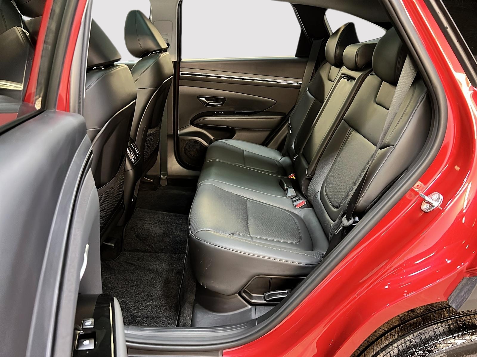 Hyundai Tucson LUXURY HYBRID CUIR TOIT PANO NAV 4RM 2023 - image #9