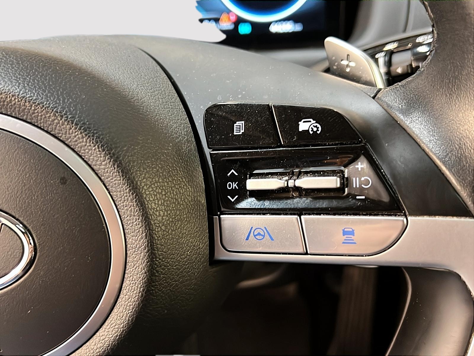 Hyundai Tucson LUXURY HYBRID CUIR TOIT PANO NAV 4RM 2023 - image #21