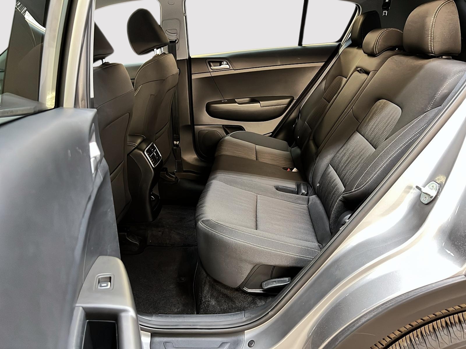 Kia Sportage LX NIGHTSKY 4RM 2022 - image #9