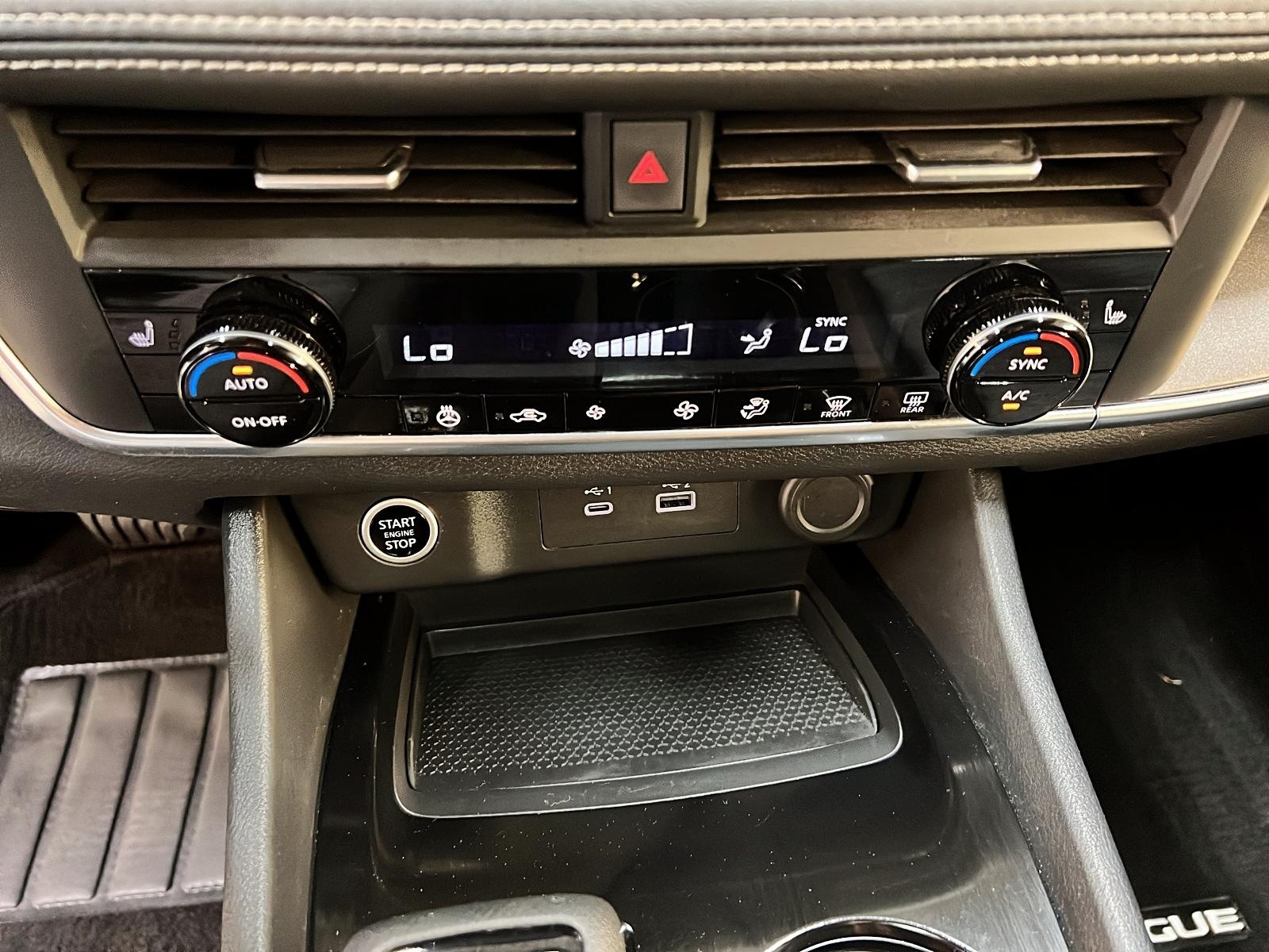 Nissan Rogue SV TOIT PANO 4RM 2023 - image #15