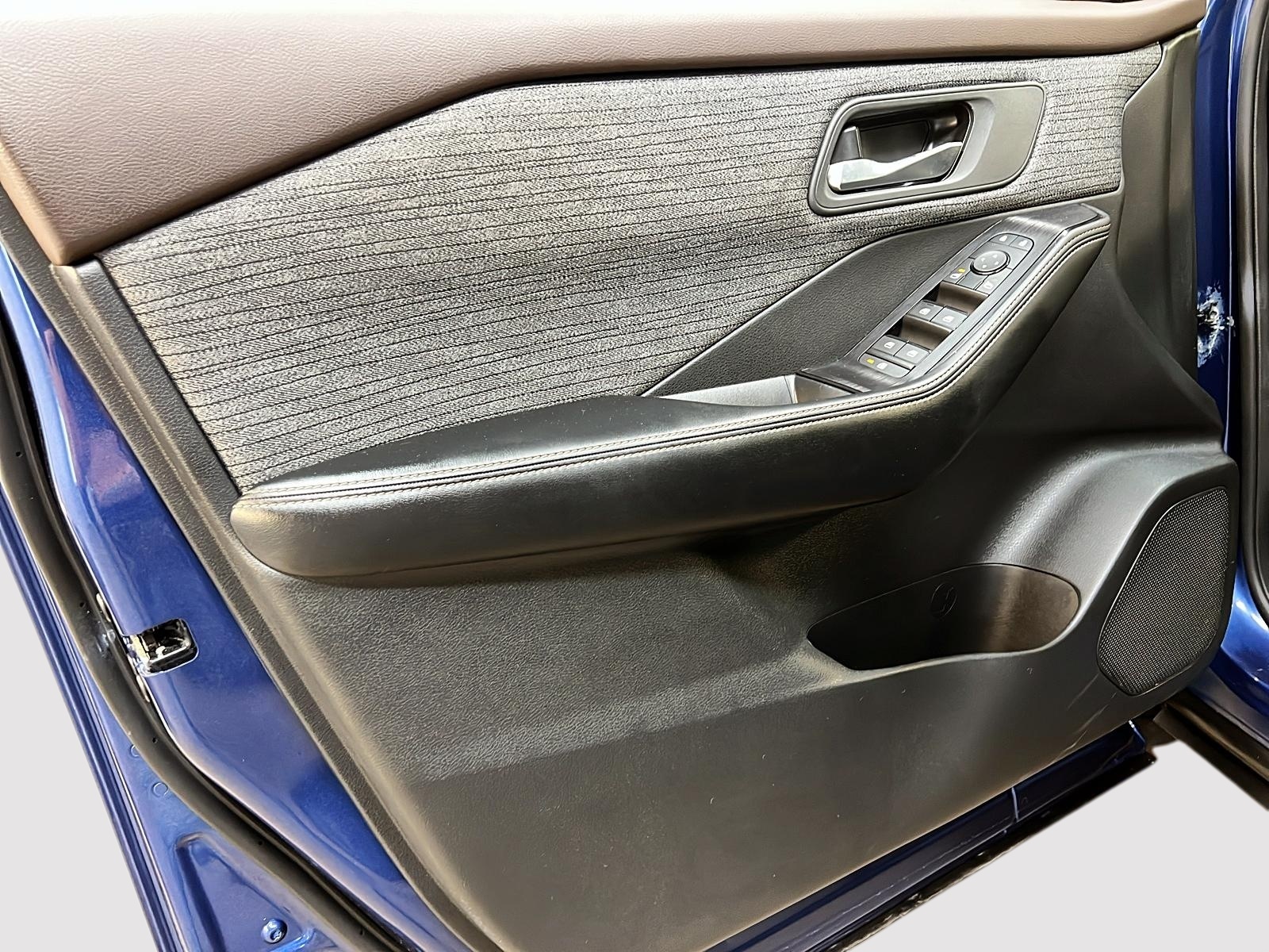 Nissan Rogue SV TOIT PANO 4RM 2023 - image #23