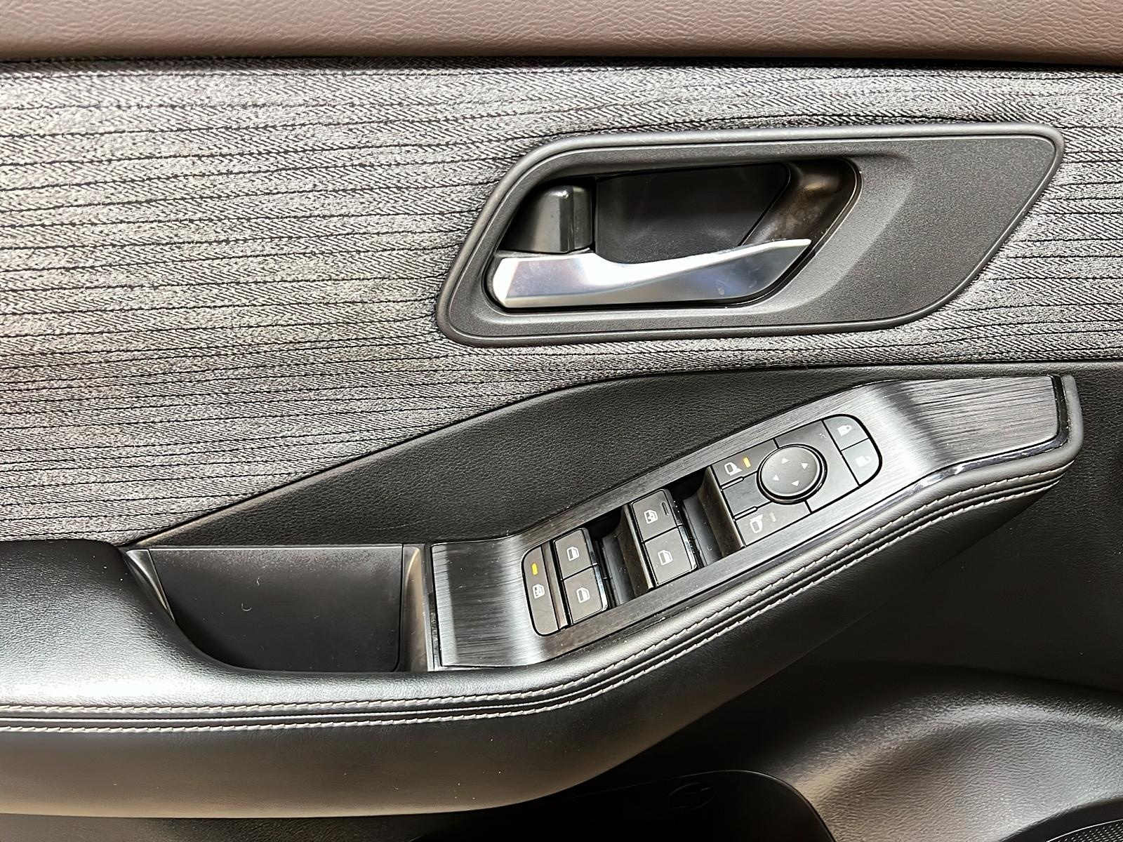 Nissan Rogue SV TOIT PANO 4RM 2023 - image #22