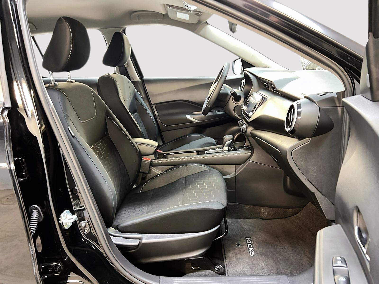 Nissan Kicks SV 2024 - image #8