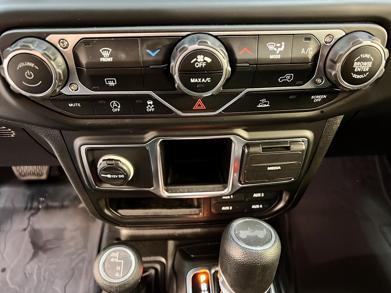 Jeep Wrangler WILLY'S SPORT 4X4 2023 - image #14