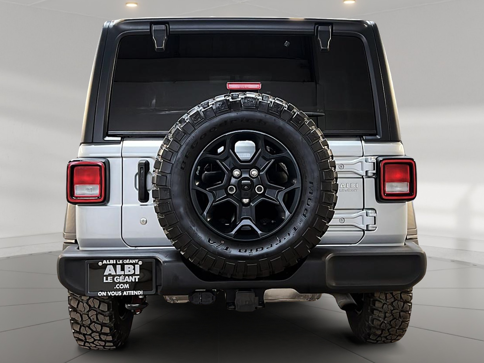 Jeep Wrangler WILLY'S SPORT 4X4 2023 - image #5