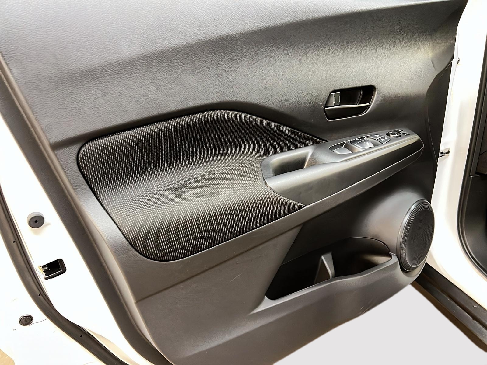 Nissan Kicks S 2024 - image #22