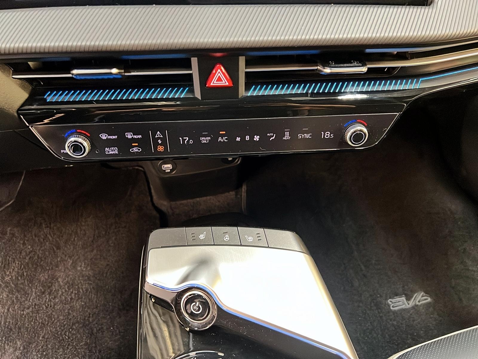 Kia EV6 LAND GT LINE 1 CUIR NAV 4RM 2024 - image #15