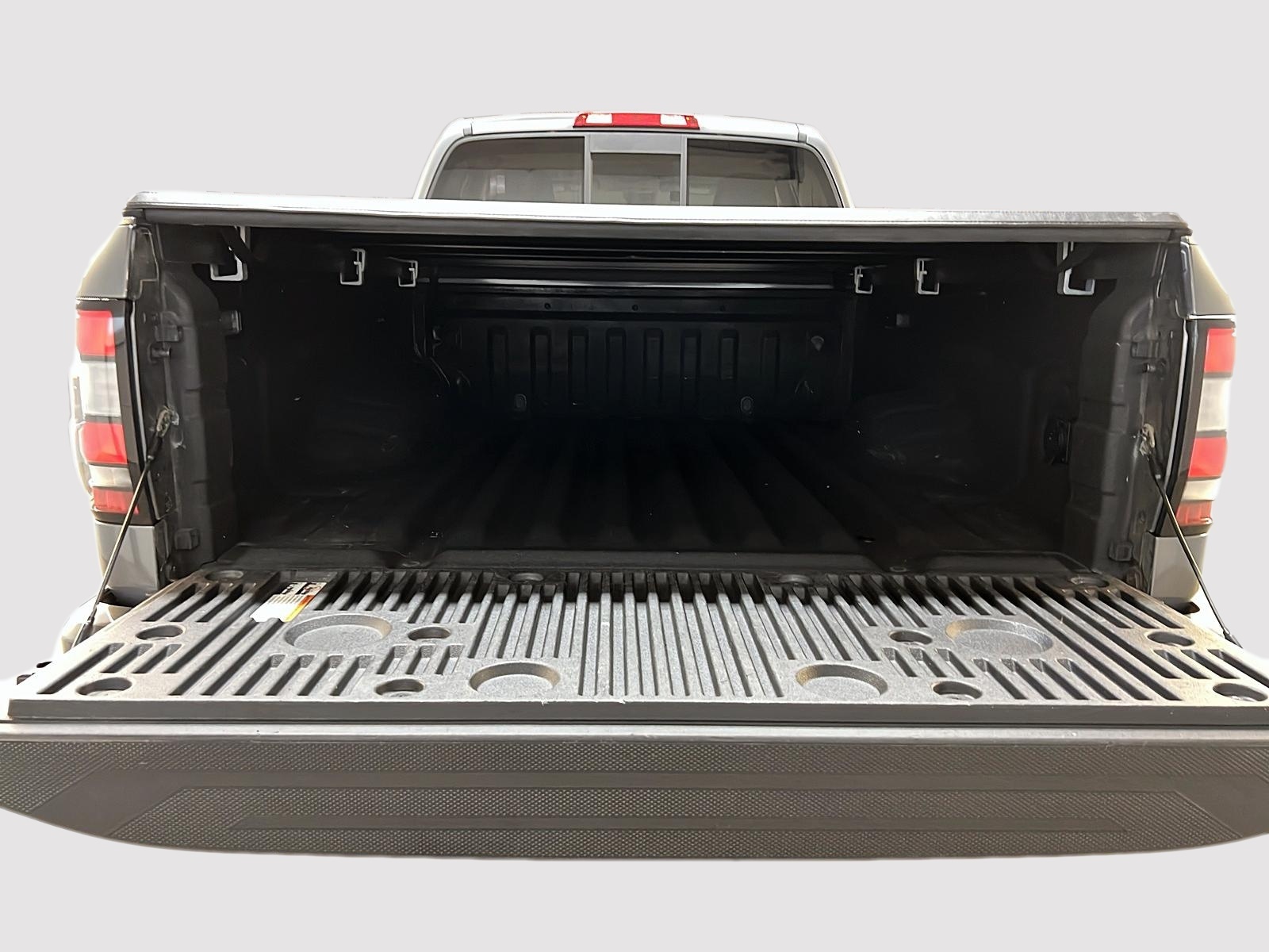 Nissan Frontier SV SPORT CREW CAB 4X4 2022 - image #12
