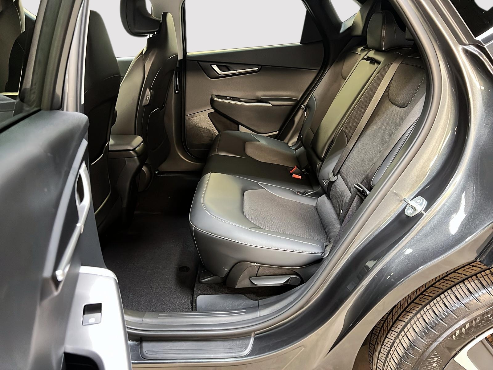 Kia EV6 LAND NAV 4RM 2024 - image #9