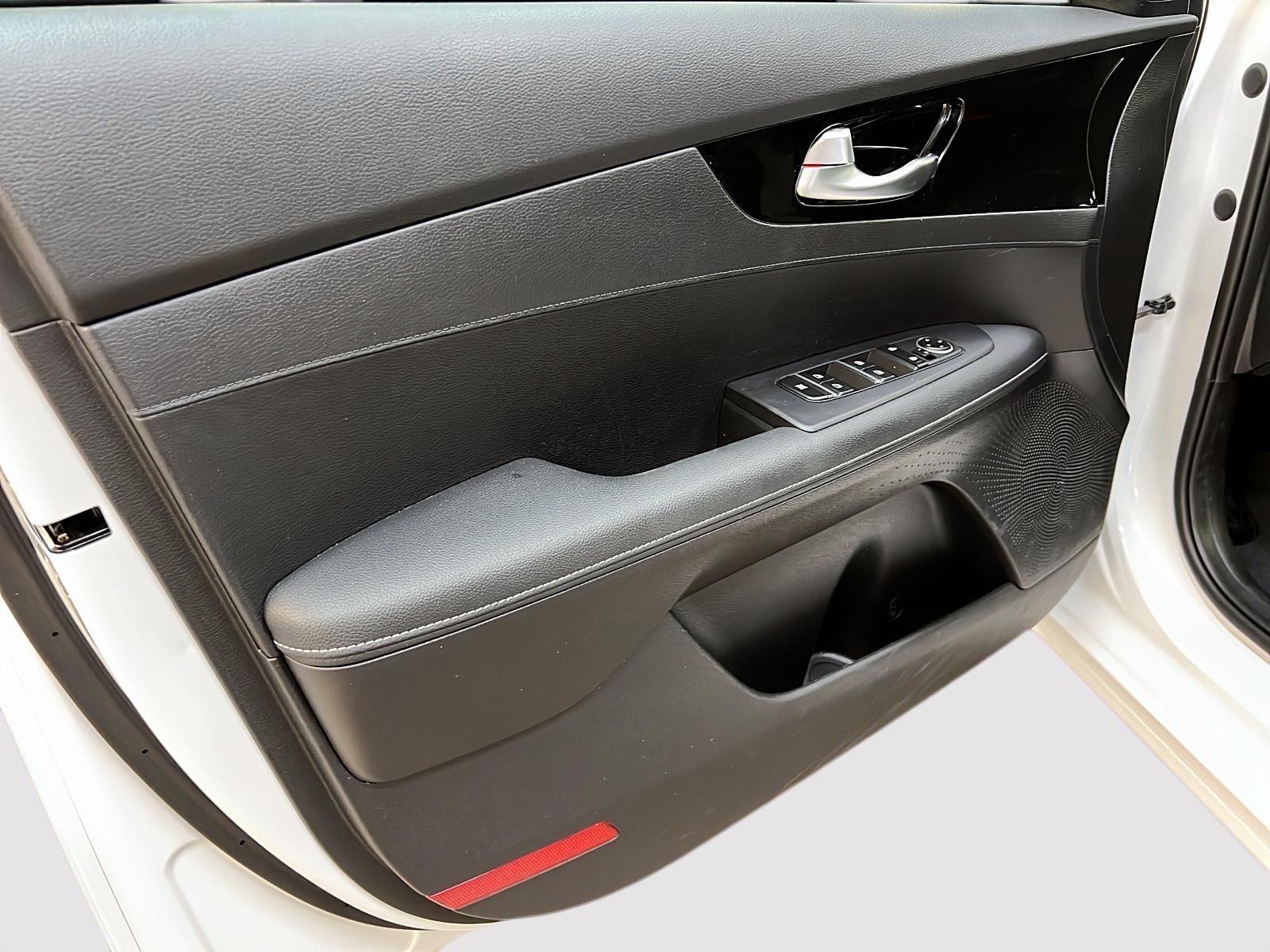 Kia Forte EX PREMIUM TOIT 2023 - image #23