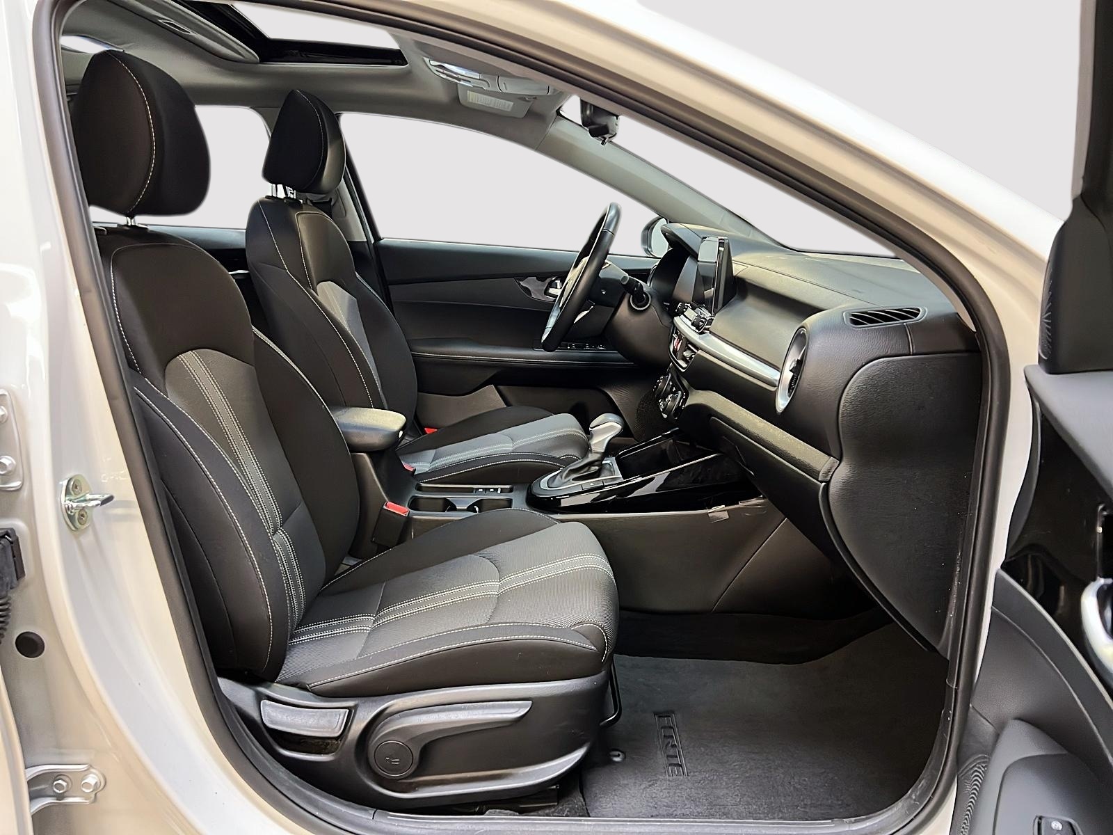 Kia Forte EX PREMIUM TOIT 2023 - image #8