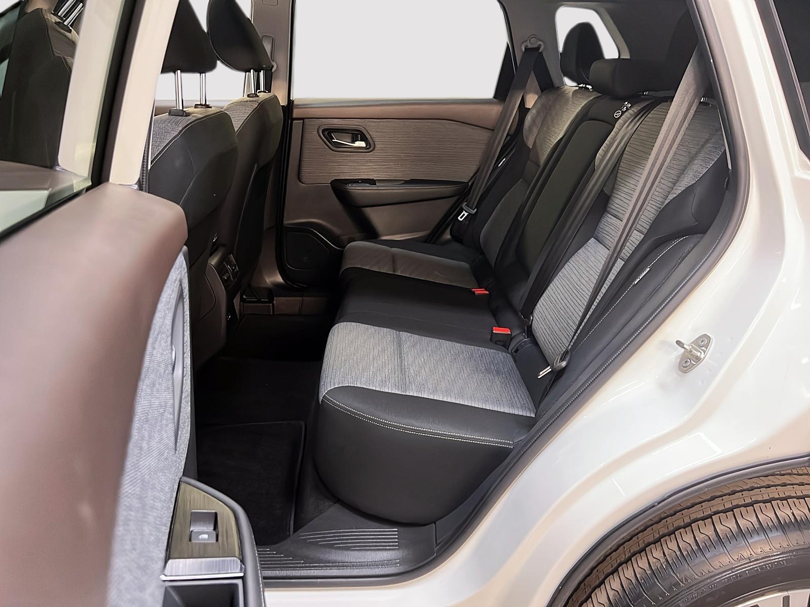 Nissan Rogue 2022 - Image #9