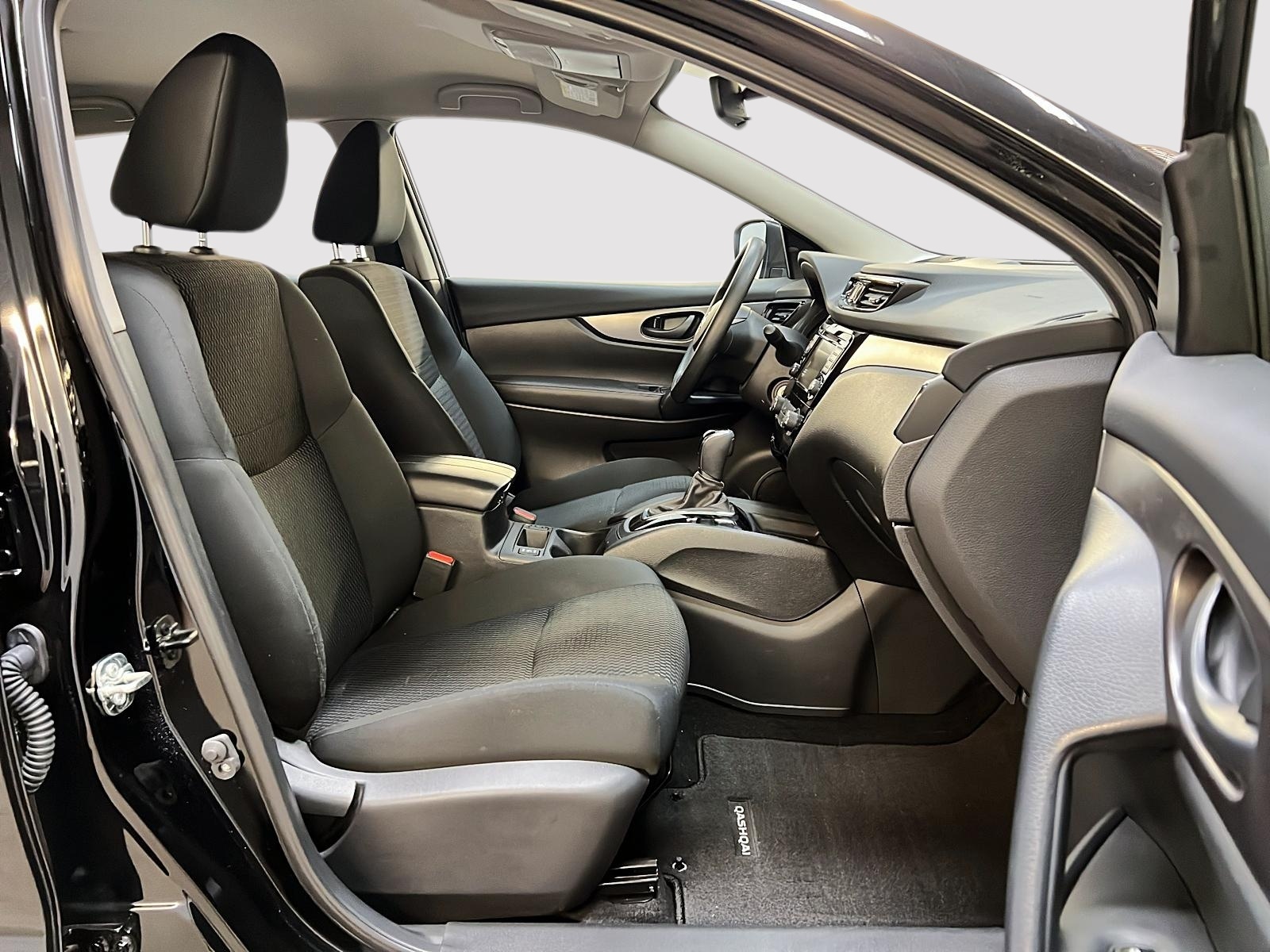 Nissan Qashqai S 2023 - image #8