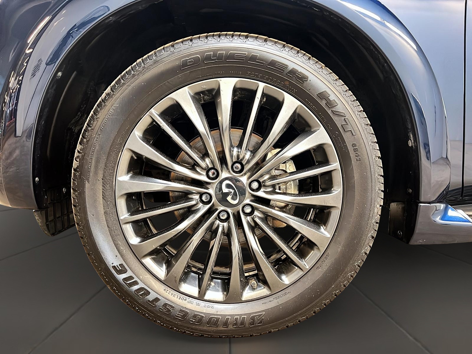 Infiniti QX80 LUXE PREMIUM CUIR TOIT NAV 4RM 2023 - image #31