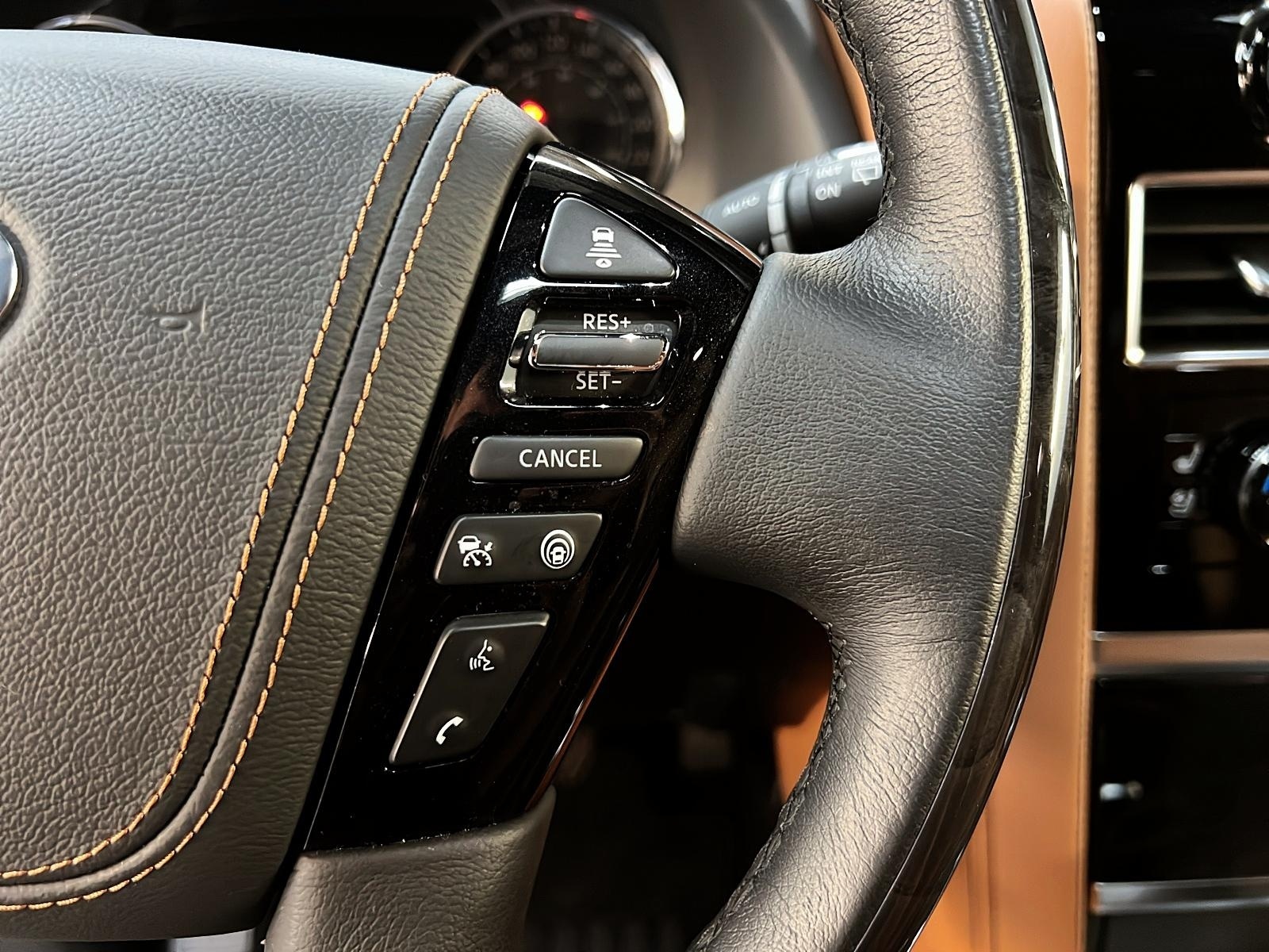 Infiniti QX80 LUXE PREMIUM CUIR TOIT NAV 4RM 2023 - image #21