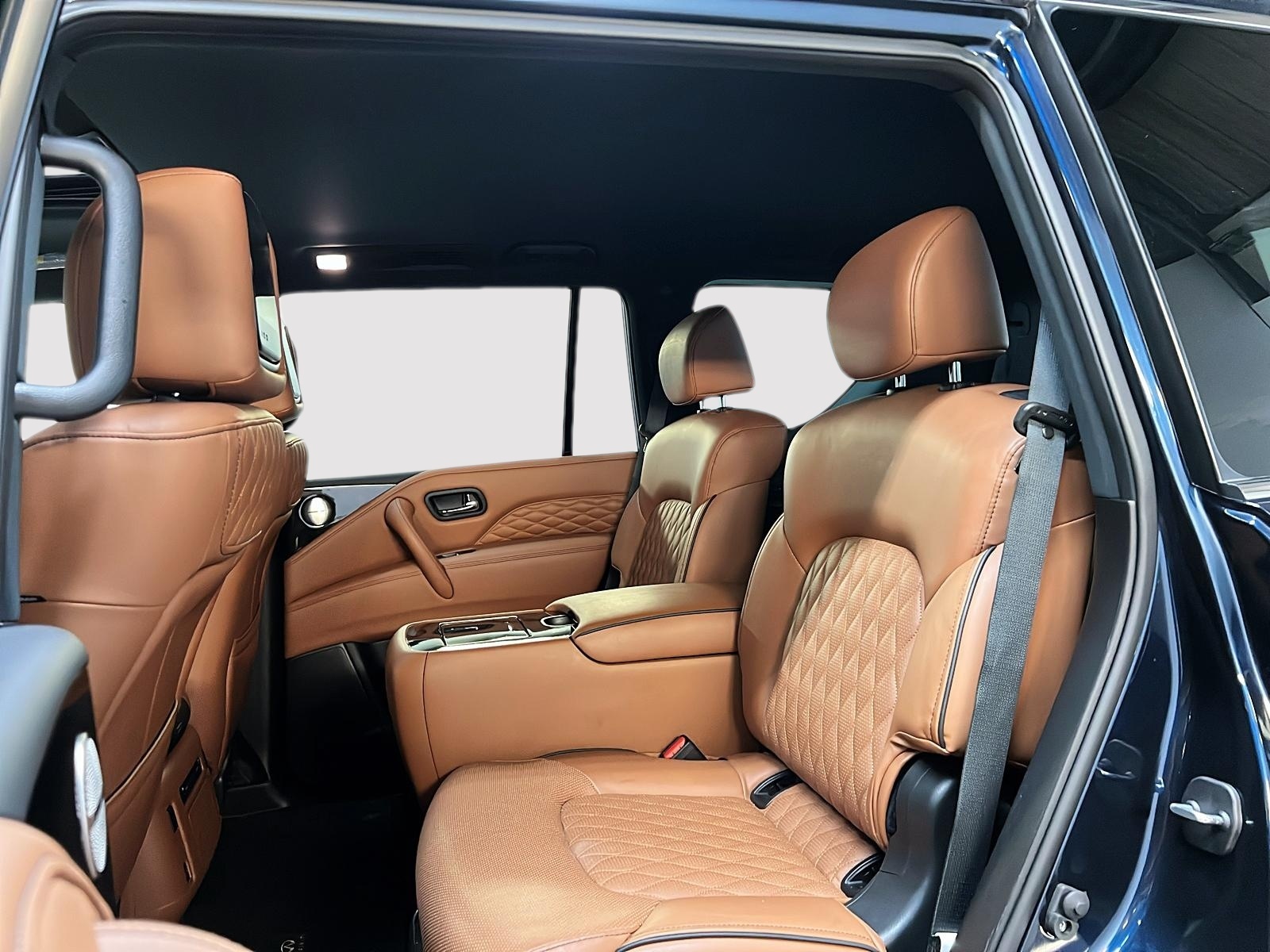 Infiniti QX80 LUXE PREMIUM CUIR TOIT NAV 4RM 2023 - image #8