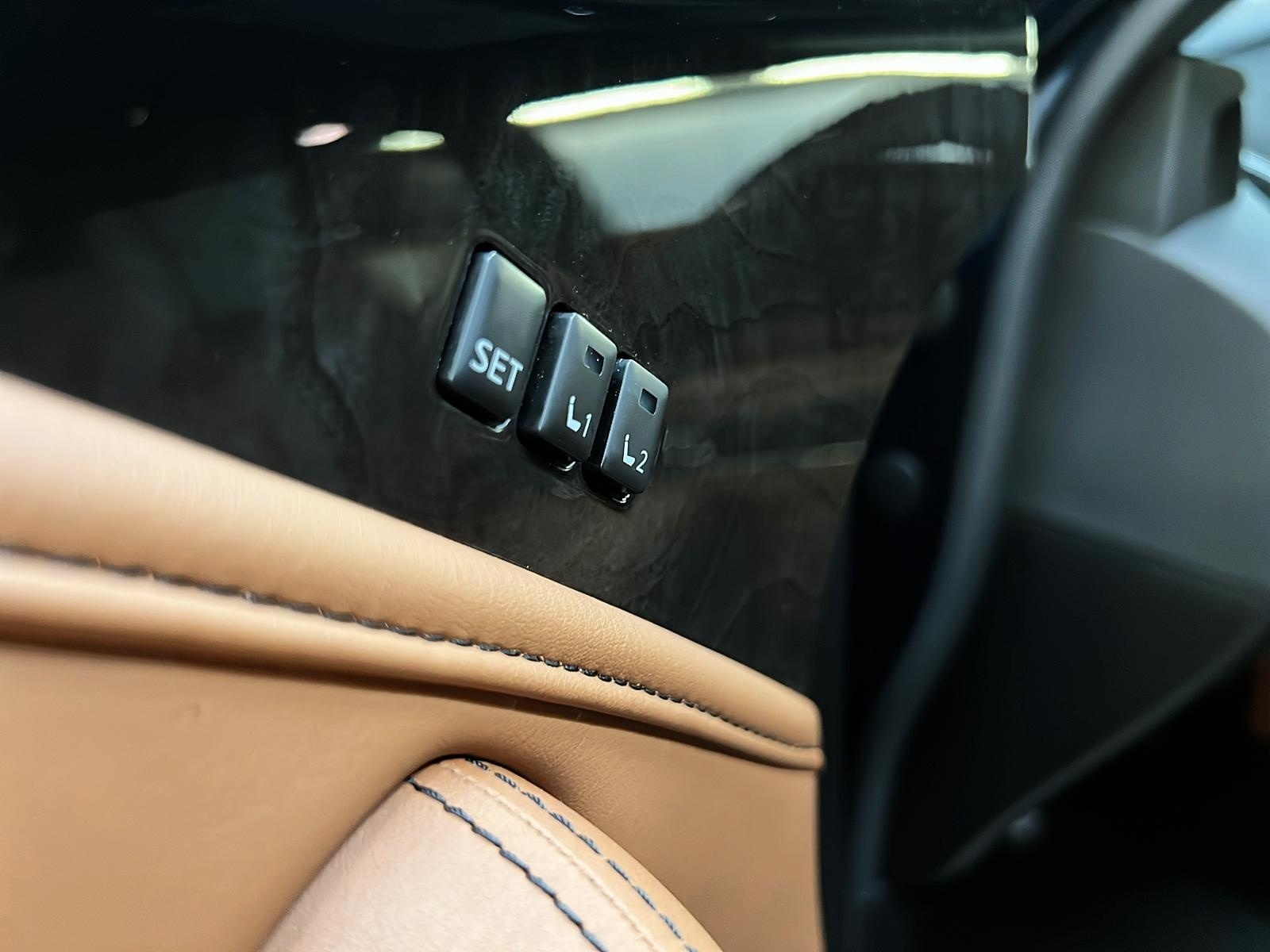Infiniti QX80 LUXE PREMIUM CUIR TOIT NAV 4RM 2023 - image #24
